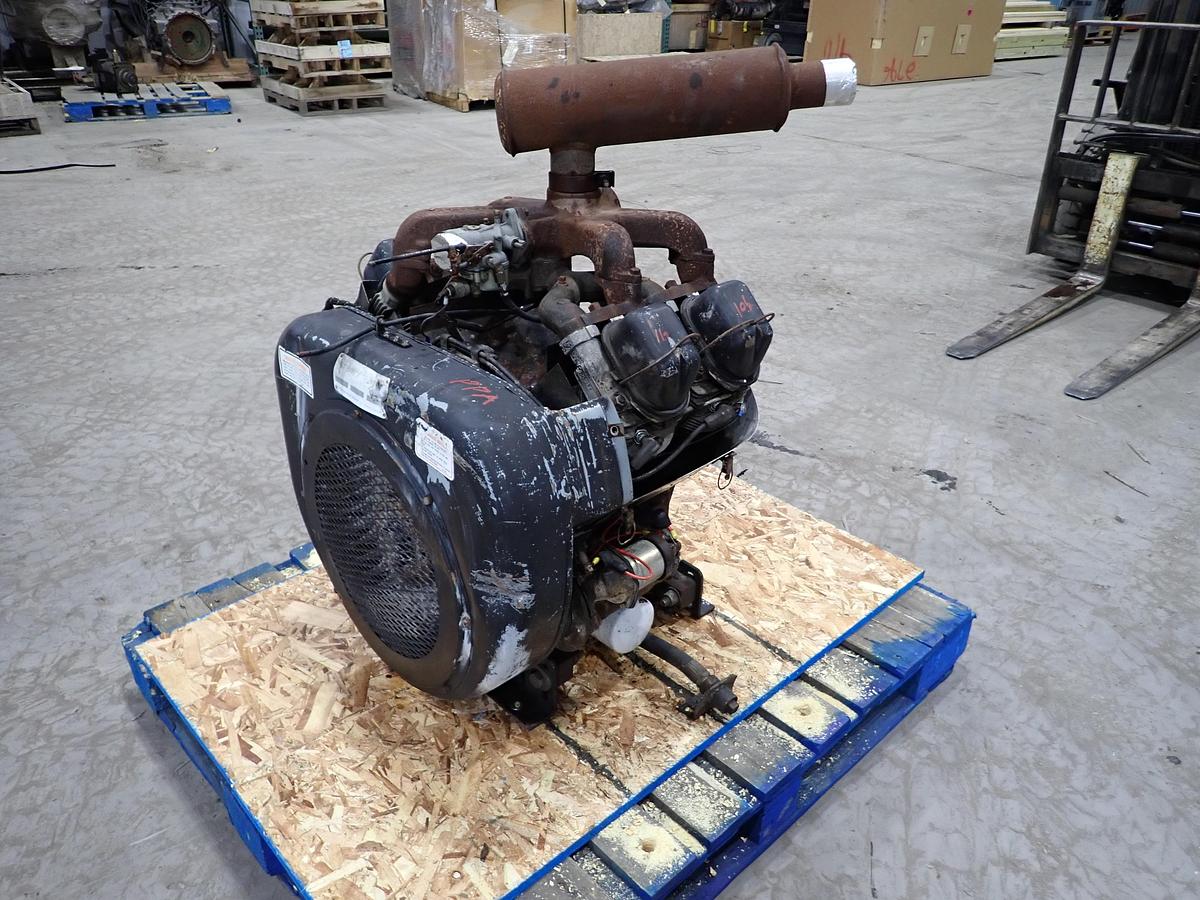 Used Wisconsin V465D Gas Engine