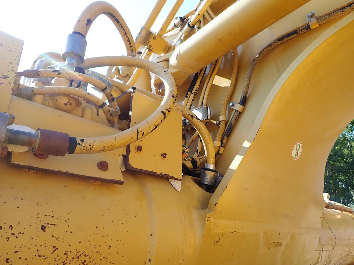 Used 2007 CAT 621G Motor Scraper