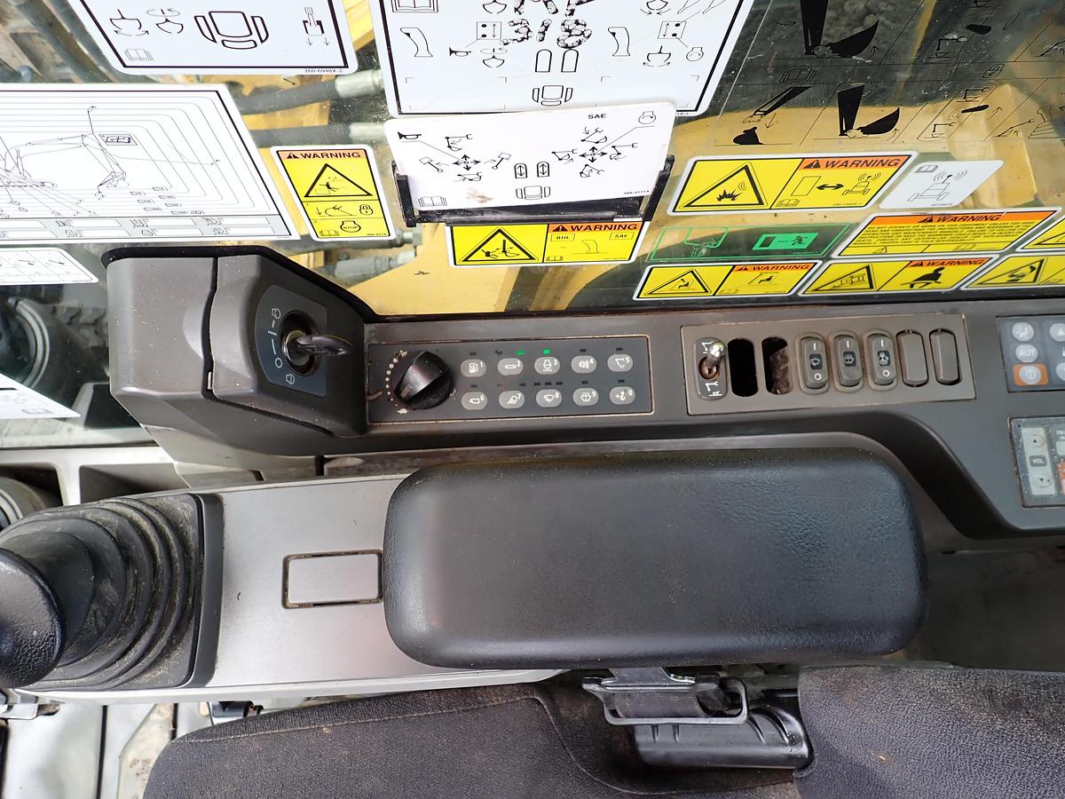 Used 2015 CAT 329FL Hydraulic Excavator 