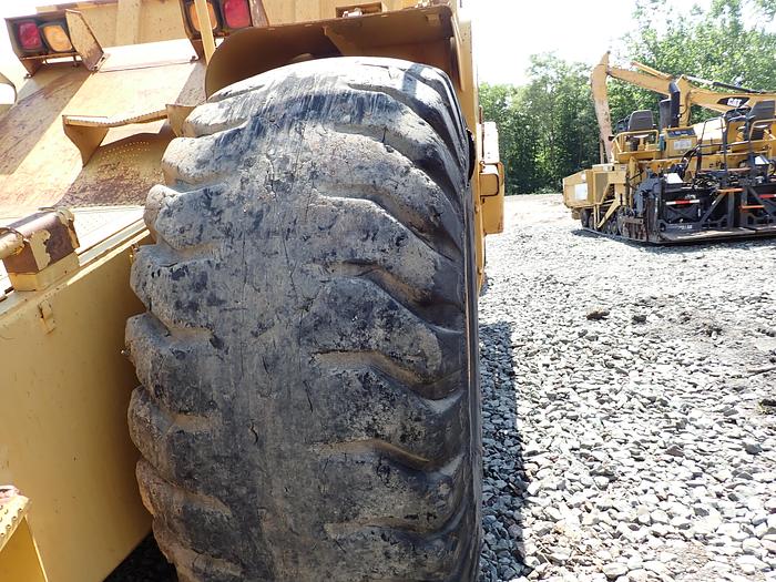 Used 2001 CAT 621G Motor Scraper