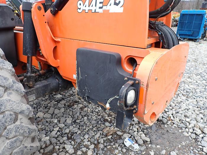 Used 2009 Lull 944E-42