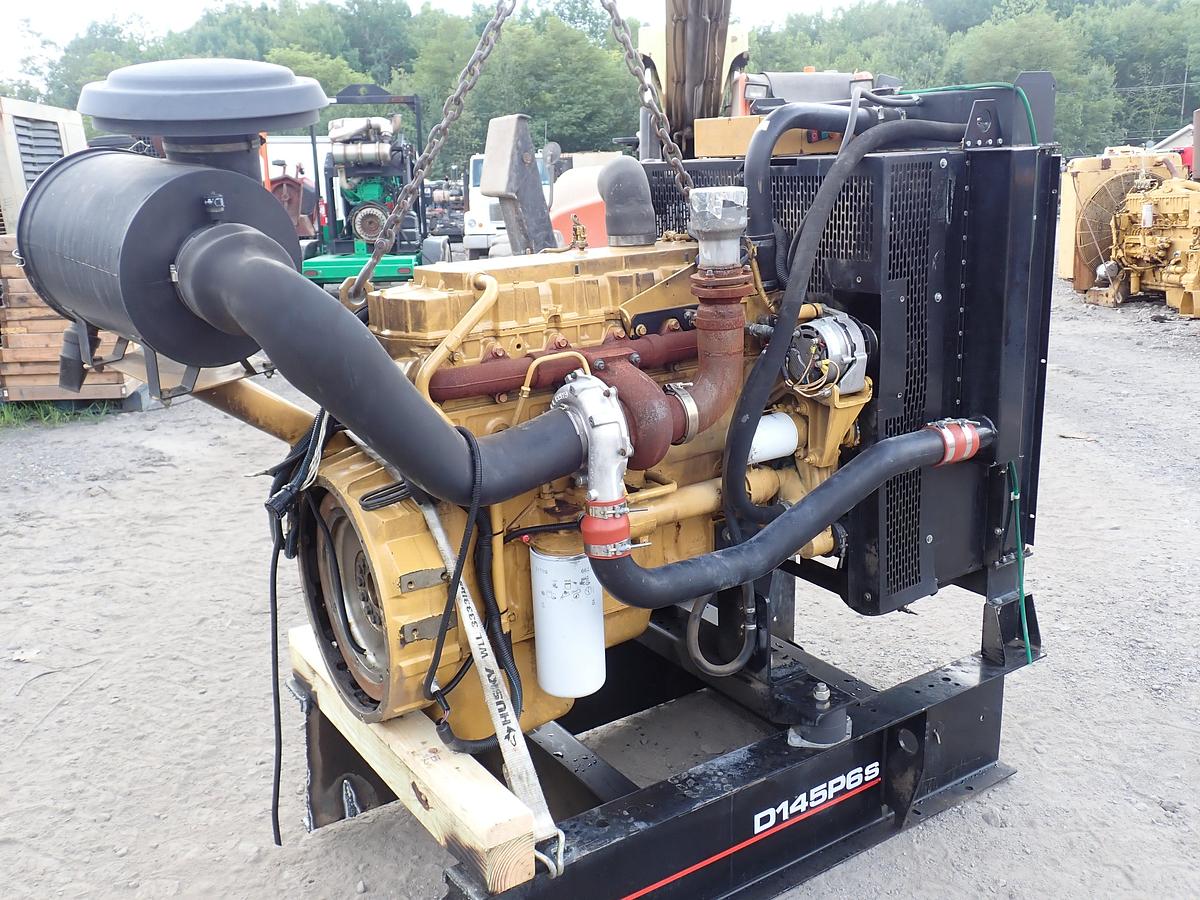 Used 2004 International DT530E Diesel Engine 325 HP
