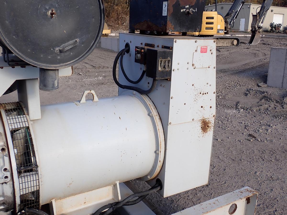 Used 2005 Detroit Diesel 325 KW Generator Set 12.7 Liter Series 60