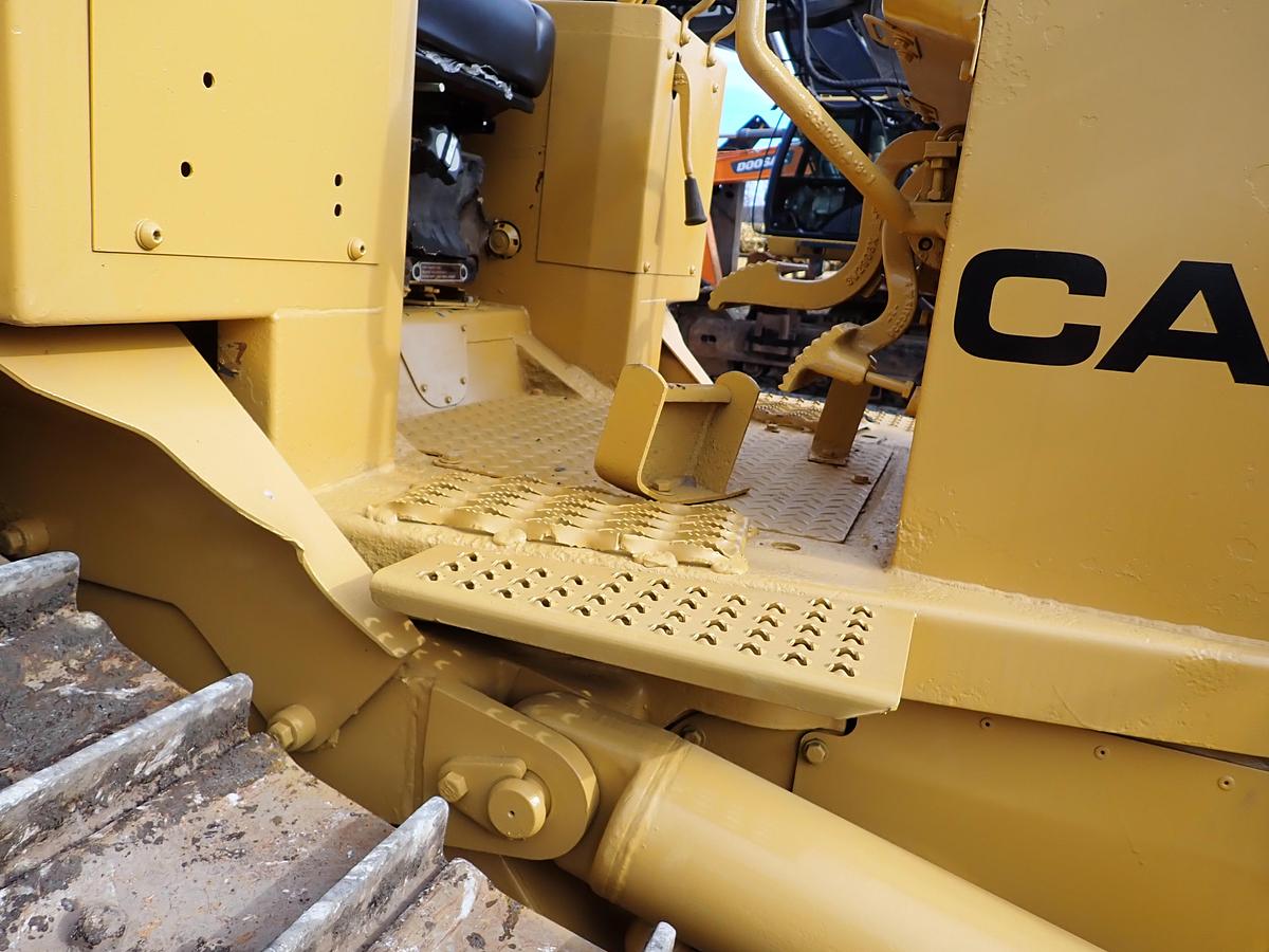 Used 1988 CAT D4H Series II Crawler Dozer