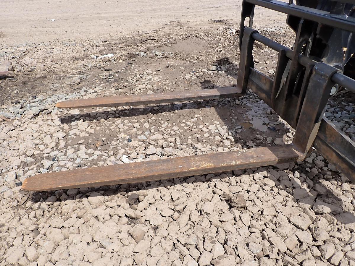 Used 2019 JLG 1255 12K Telehandler