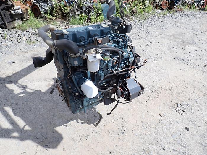 Used Kubota V3300-DI-T-EU2 Diesel Engine BOBCAT T300