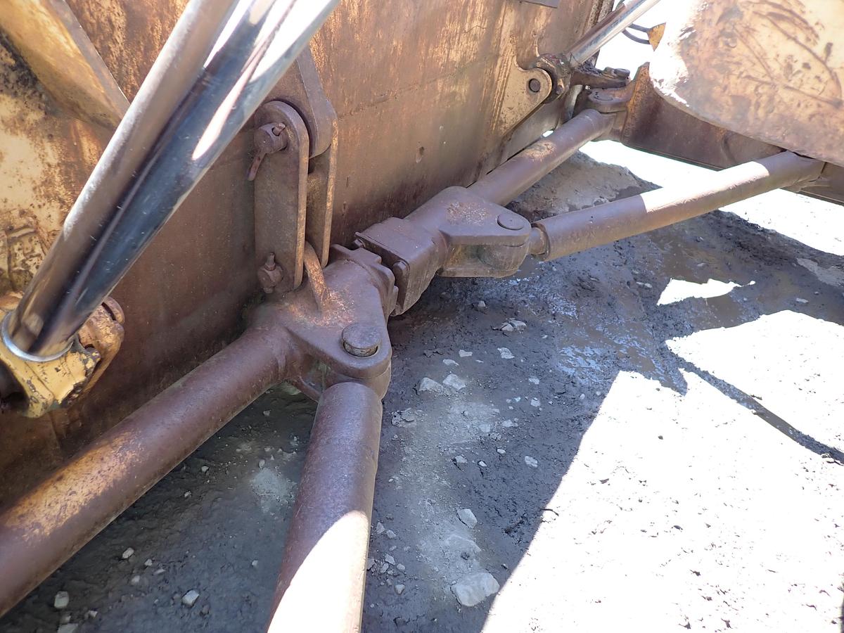 Used 1973 CAT D8H Crawler Dozer RIPPER!
