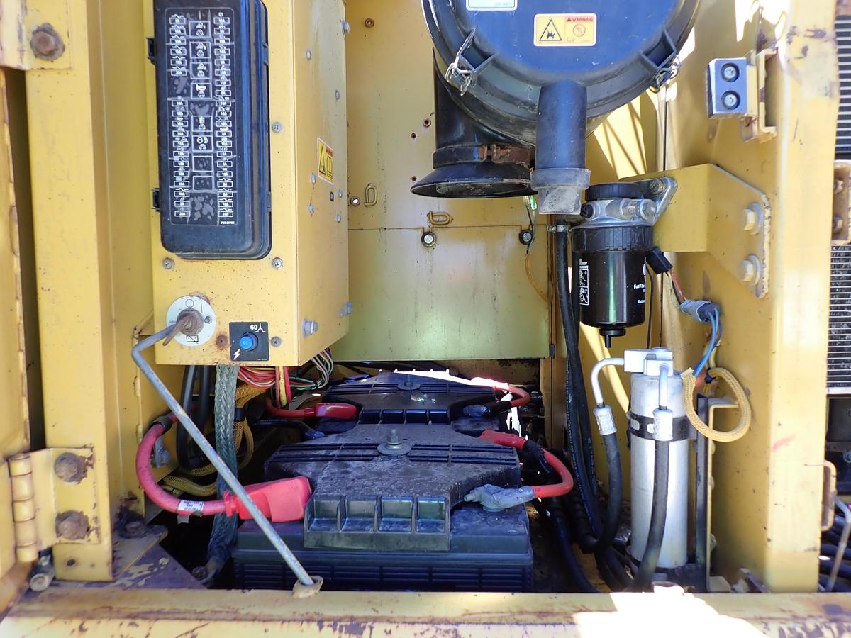 Used 2006 CAT 320CL