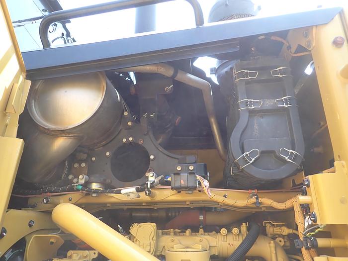 Used 2015 CAT 120M2 AWD