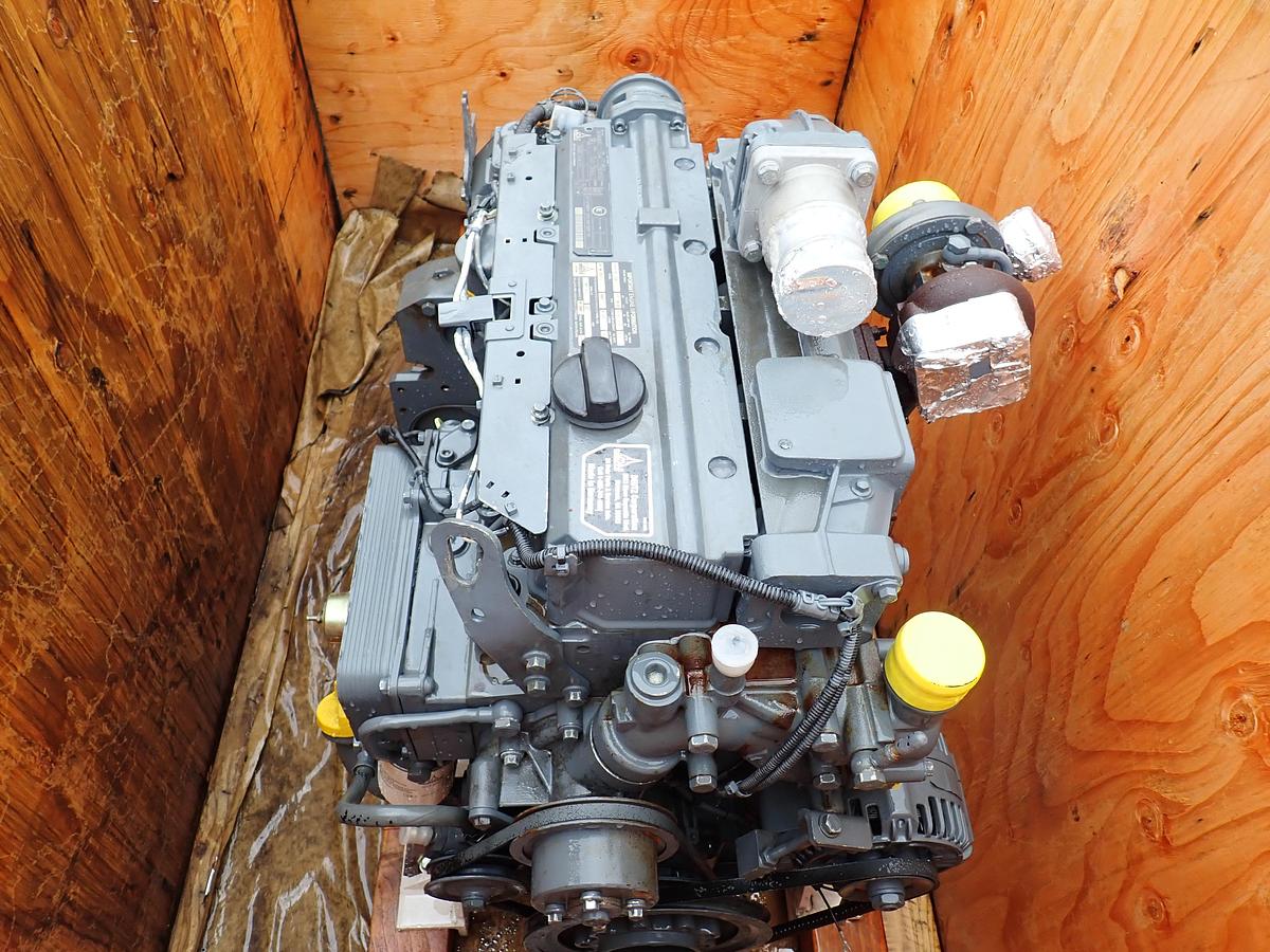 2006 DEUTZ BF4M2012C Diesel Engine 119 HP UNUSED