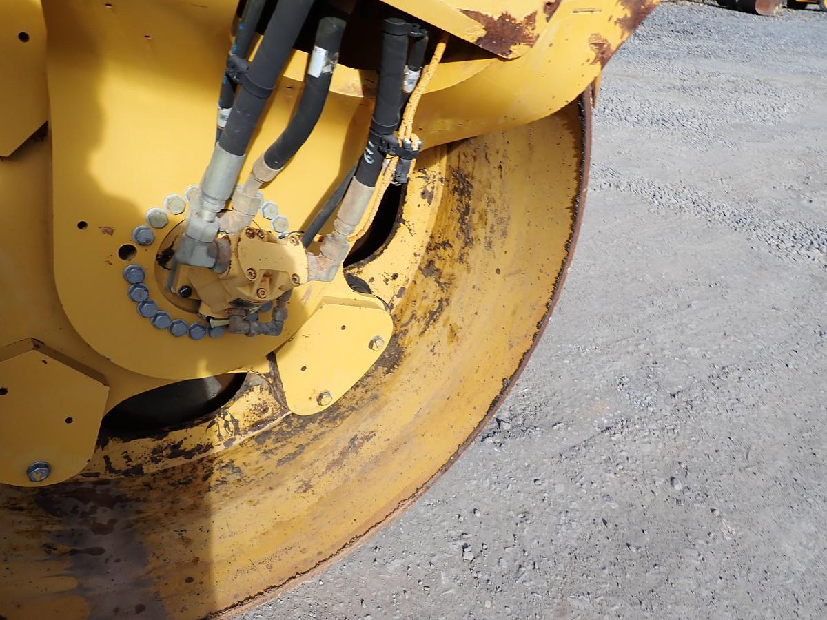 Used 2015 CAT CB64 Double Drum Roller