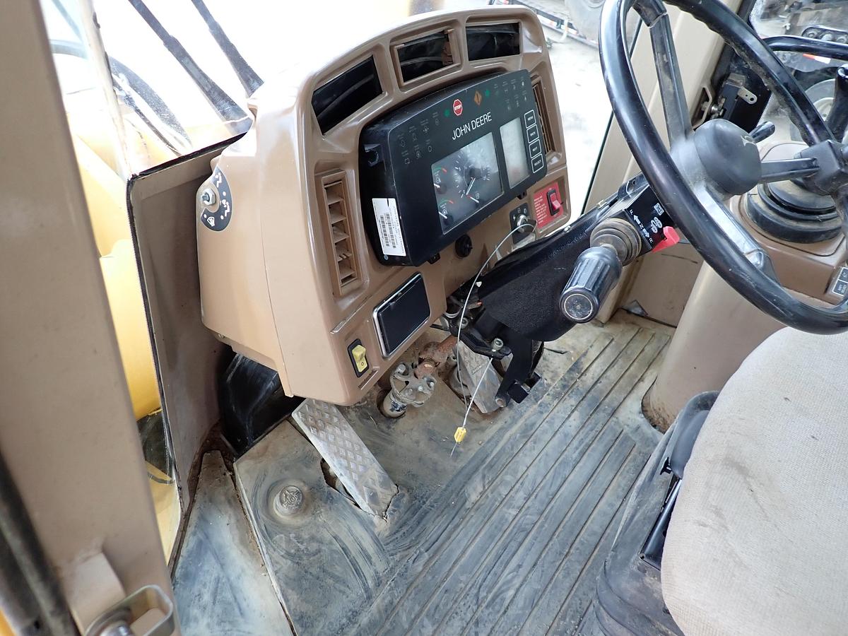 Used 2001 John Deere 624H Wheel Loader