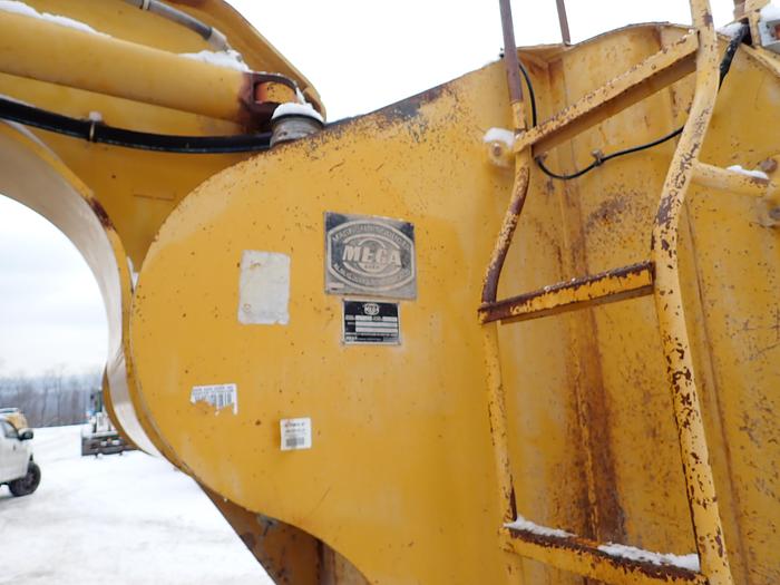 Used 1994 CAT 621F 8000 Gallon Water Wagon