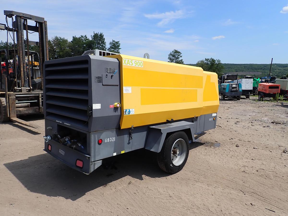 Used 2021 Atlas Copco XAS900 JD8 900 CFM Air Compressor