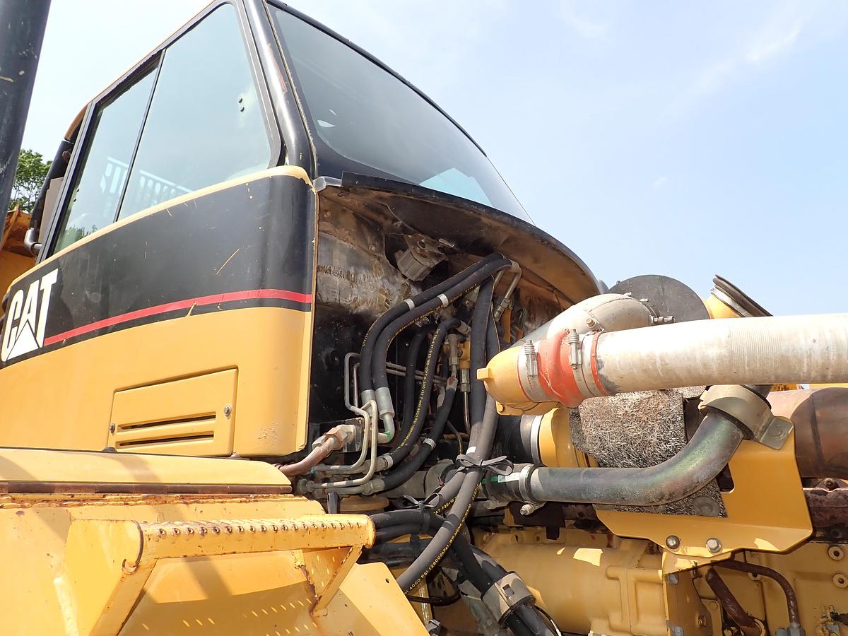 Used 2003 CAT 735