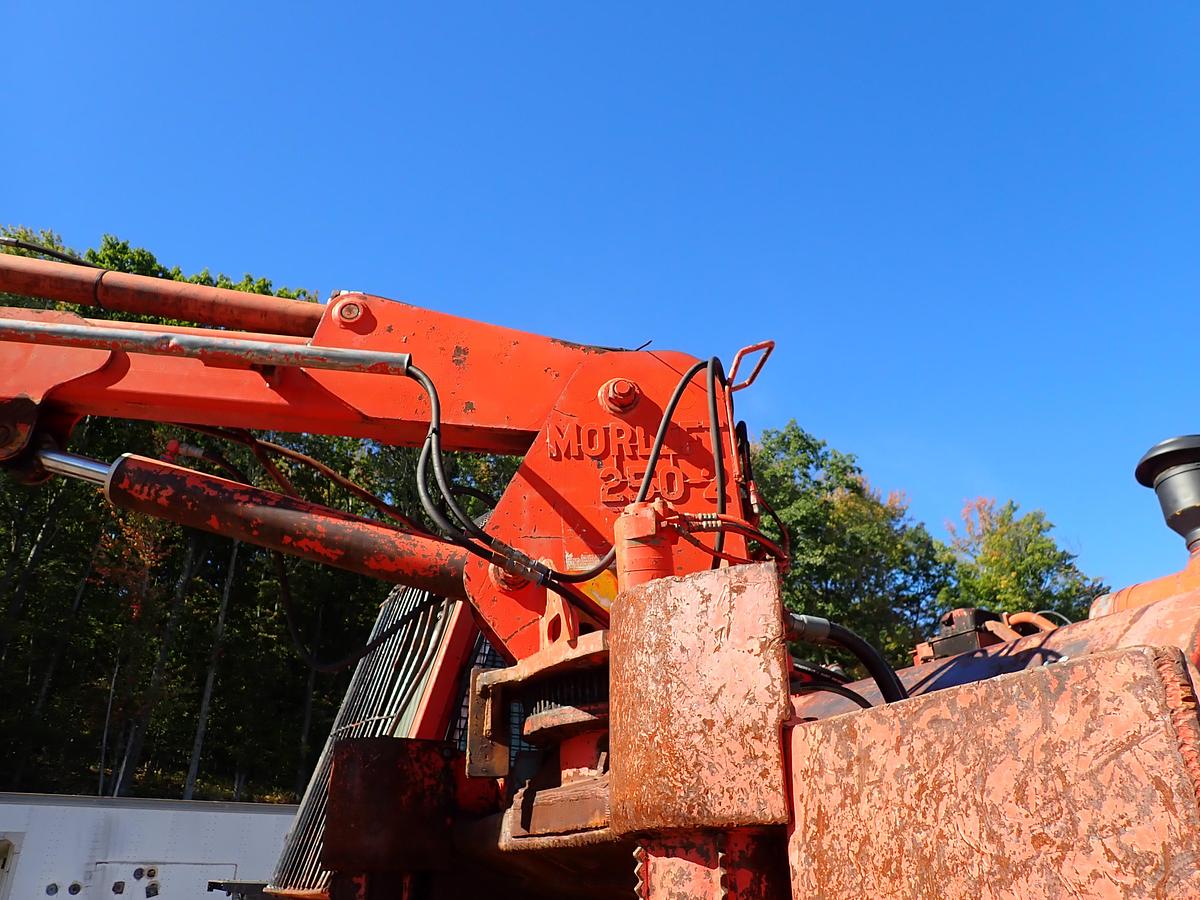 Used 2002 Morbark 50/36 Mountain Goat Whole Tree Chipper CAT 3412 Diesel