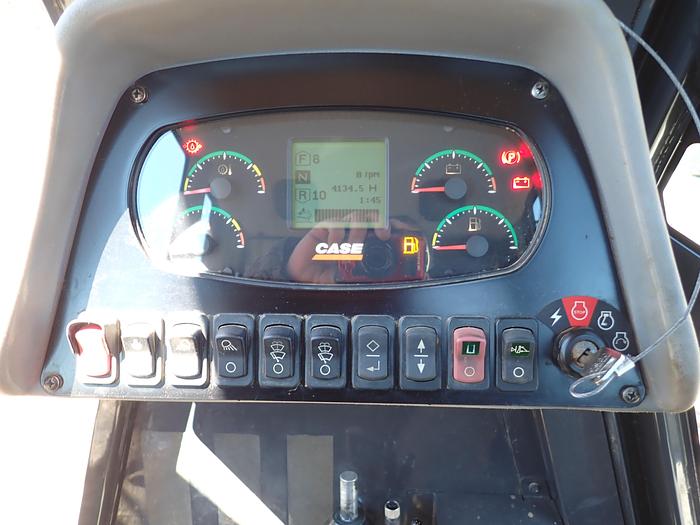 Used 2019 Case 2050M LGP