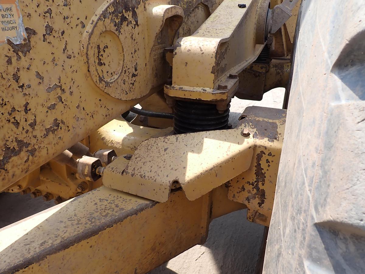 Used 2003 CAT 735