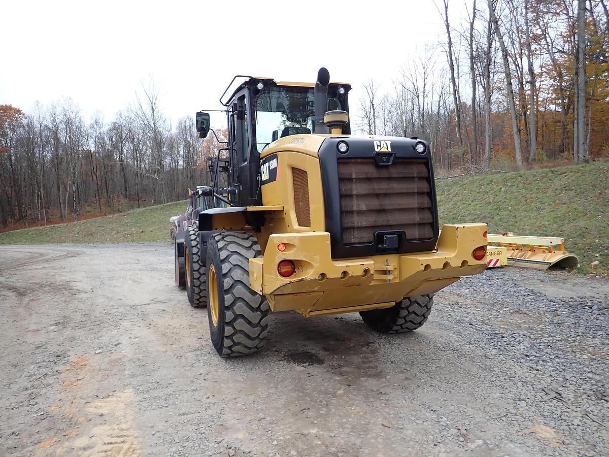 Used 2019 CAT 938M Wheel Loader