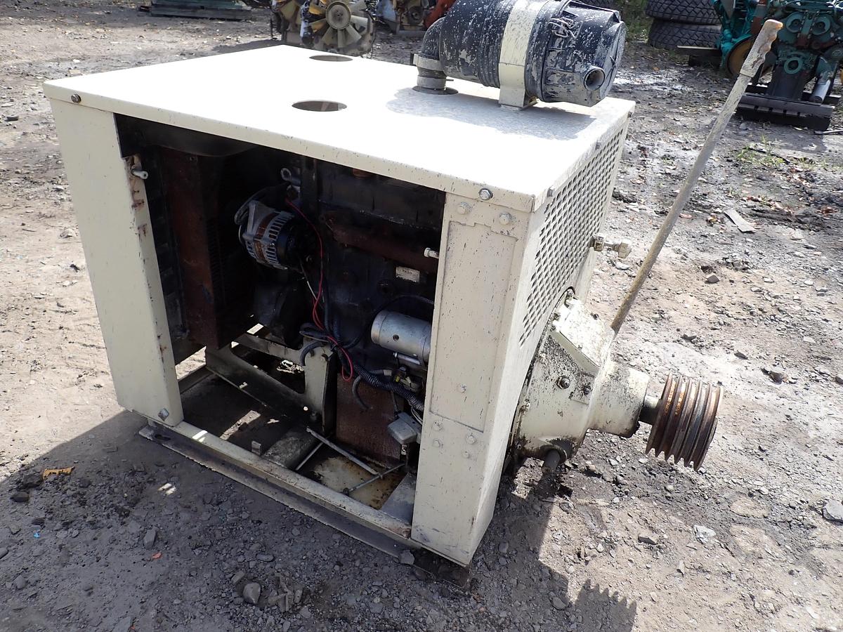 Used 2004 Cummins A2000 Diesel Engine POWER UNIT w/ PTO Clutch