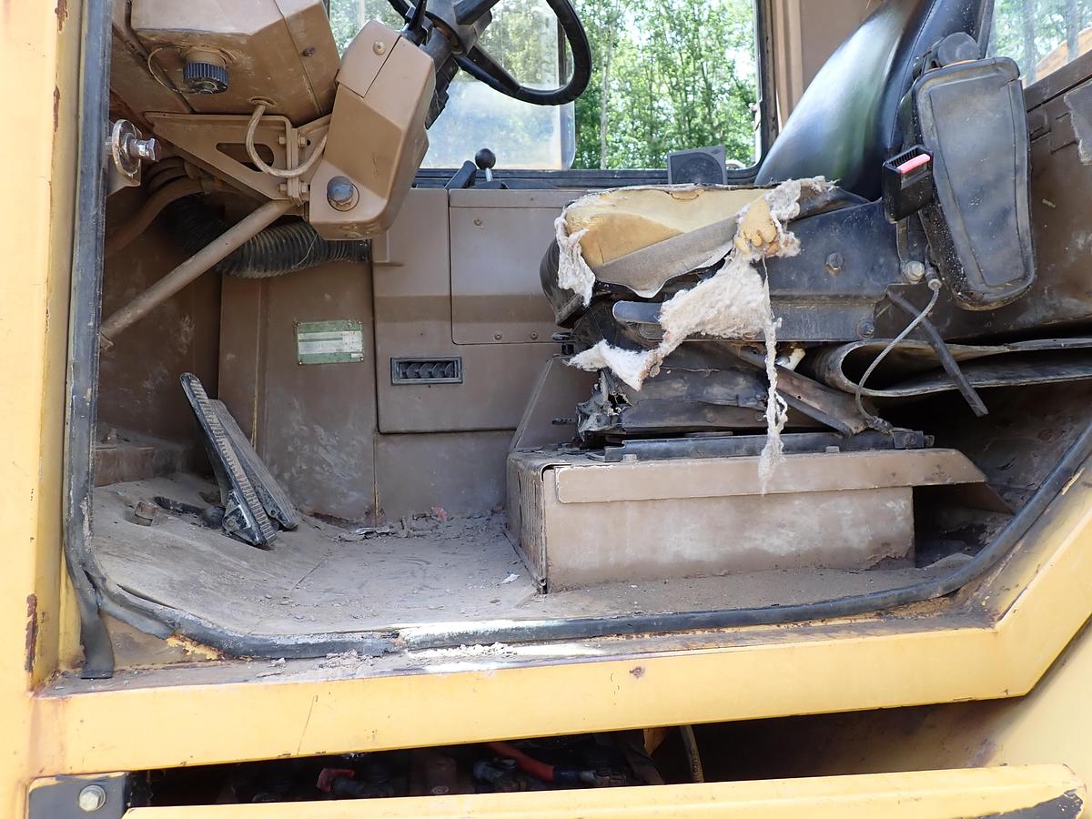 Used 1991 CAT D350D Articulated Haul Truck