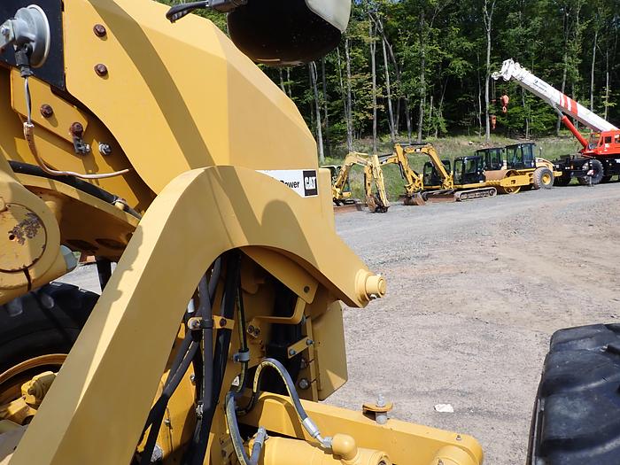 Used 2015 CAT 120M2 AWD