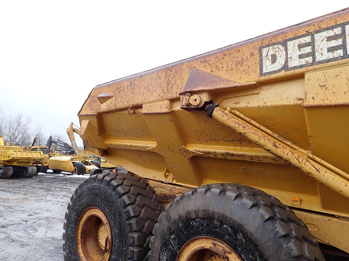 Used 2000 John Deere 300C Articulated Haul Truck
