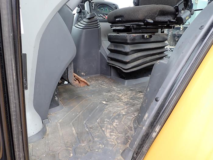 Used 2018 CAT 420F2 Loader Backhoe