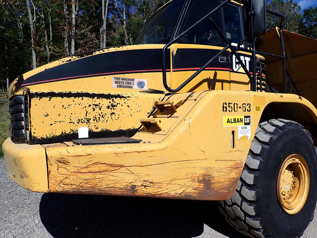 Used 2004 CAT 735 Articulated Haul Truck