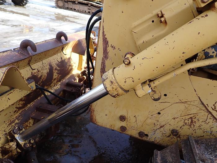Used 1982 CAT D5B Crawler Dozer w/ CAB & WINCH 