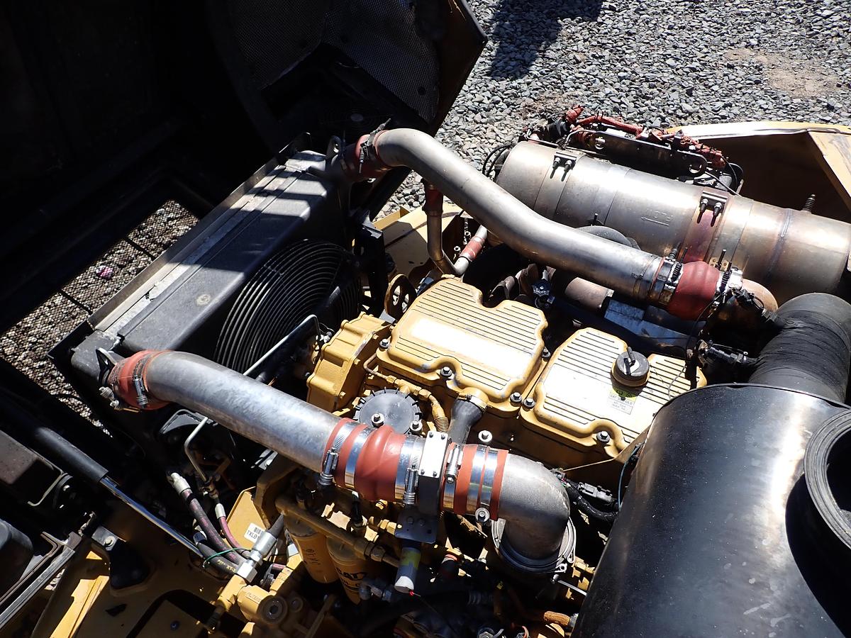 Used 2012 CAT 740B Articulated Haul Truck w/ TAILGATE