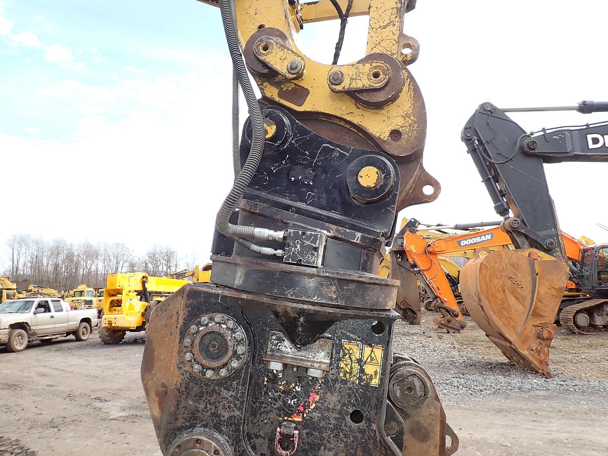 Used 2015 CAT 329FL Hydraulic Excavator 