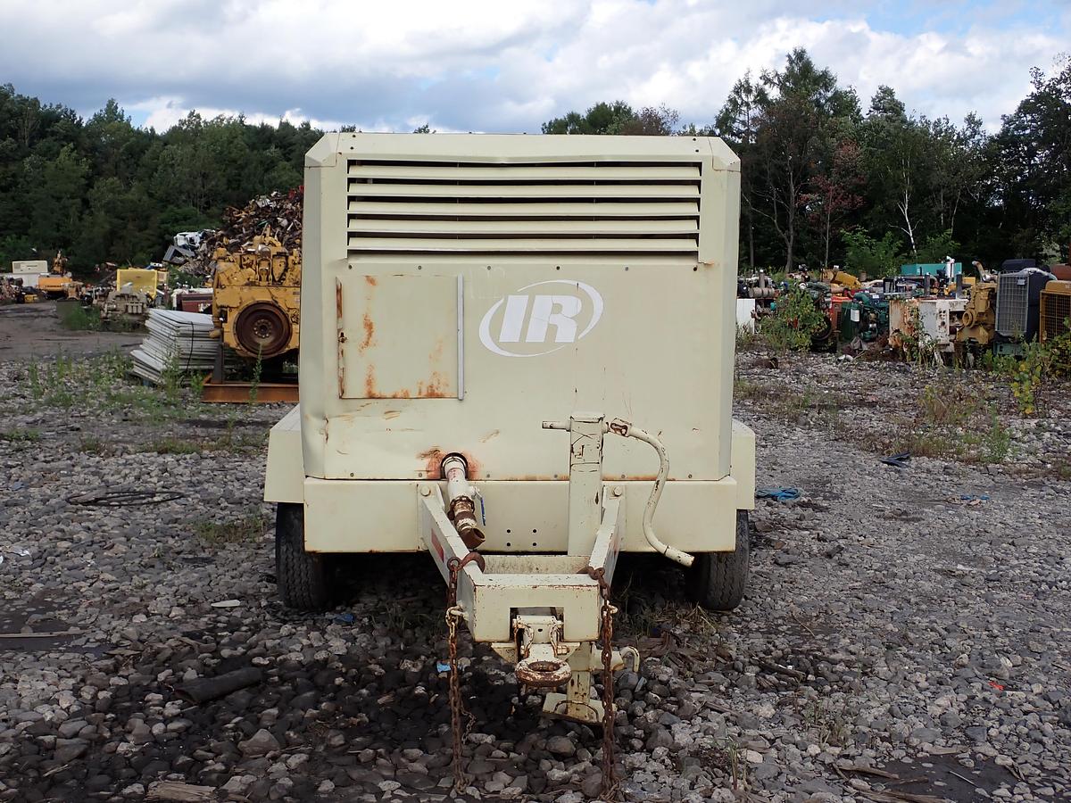 Used 1998 Ingersoll Rand XP750WCU 750 CFM Air Compressor