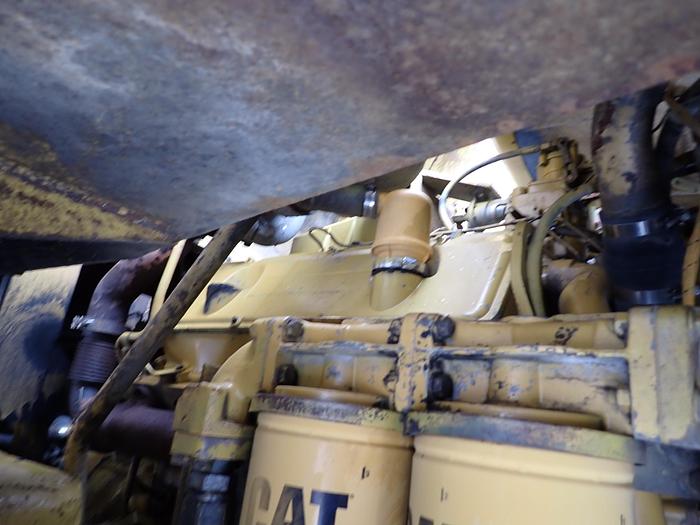 Used 1985 CAT 769C Rigid Frame Water Truck 8000 Gallon