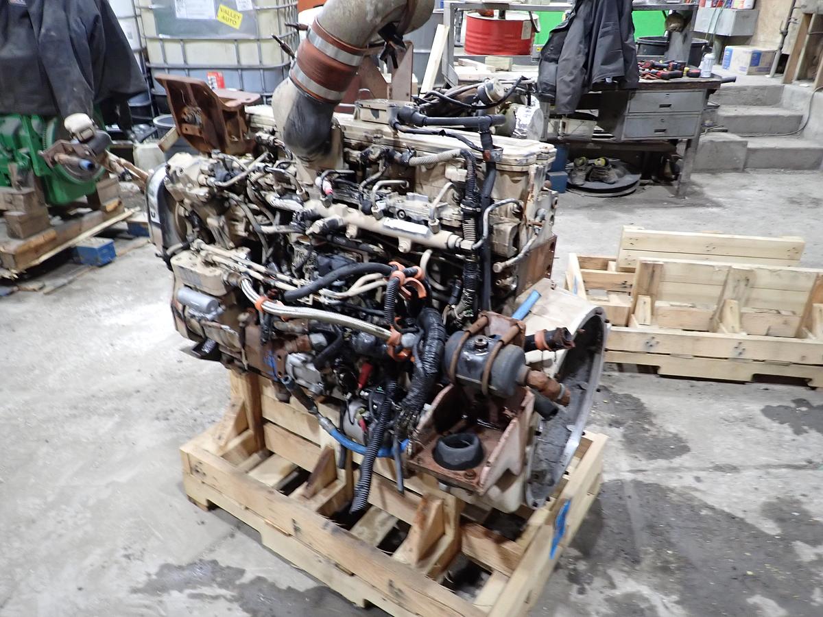Used 2011 Cummins C8.3-300E Diesel Engine CPL 8692 ISC 8.3