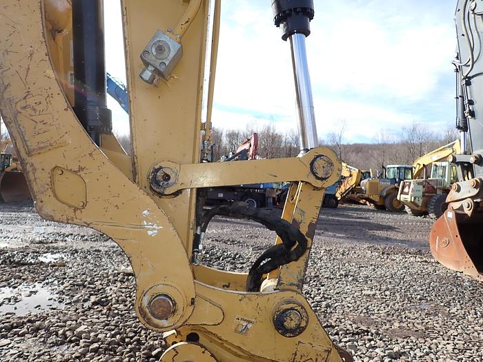 Used 2019 CAT 315F LCR