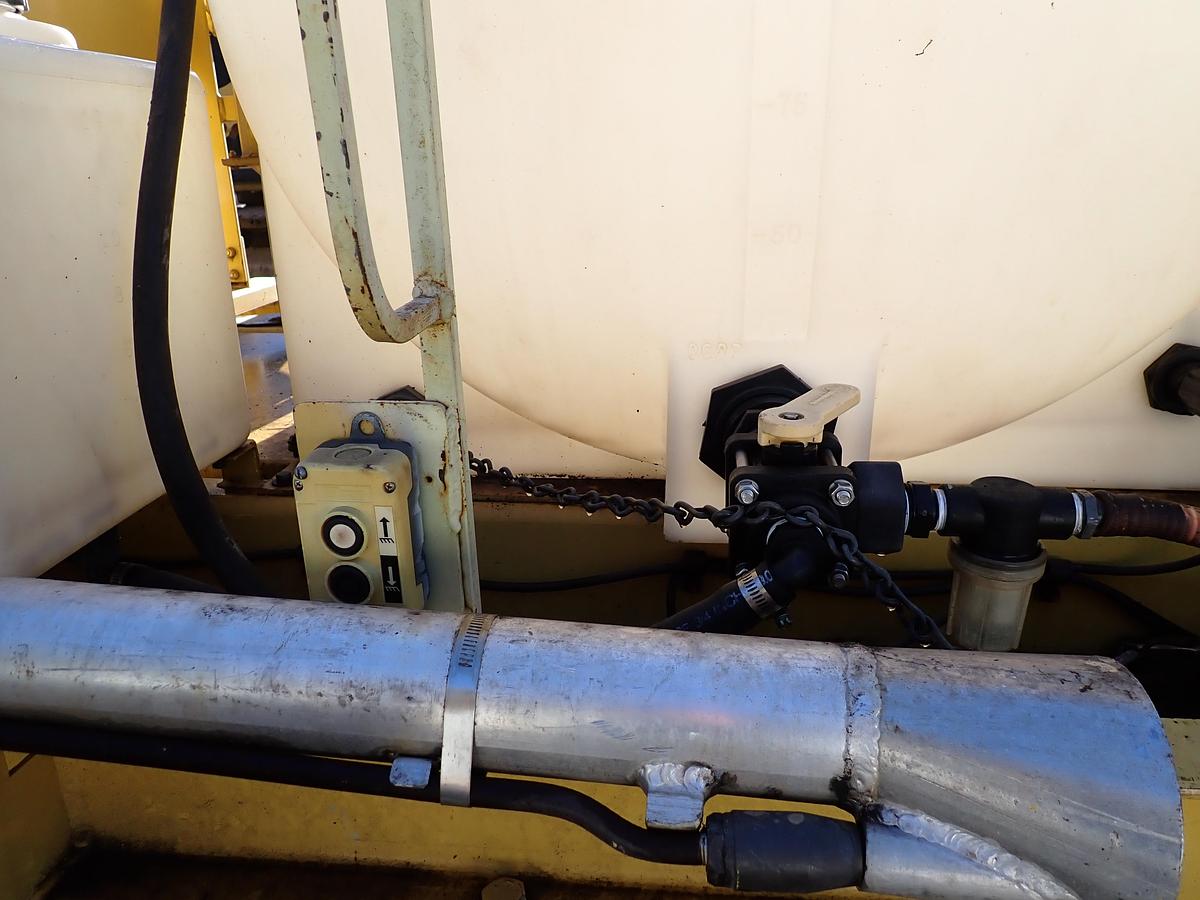 Used 2002 Vector 09007 Vacuum Excavator HI-RAIL GEAR!