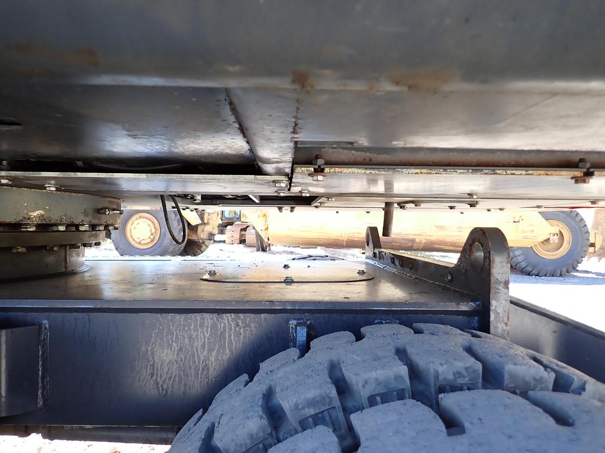 Used 2019 Doosan DX210WMH-5 Wheeled Excavator Material Handler