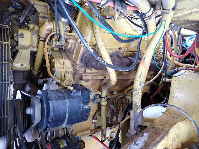 Used 1985 CAT 769C Rigid Frame Water Truck 8000 Gallon