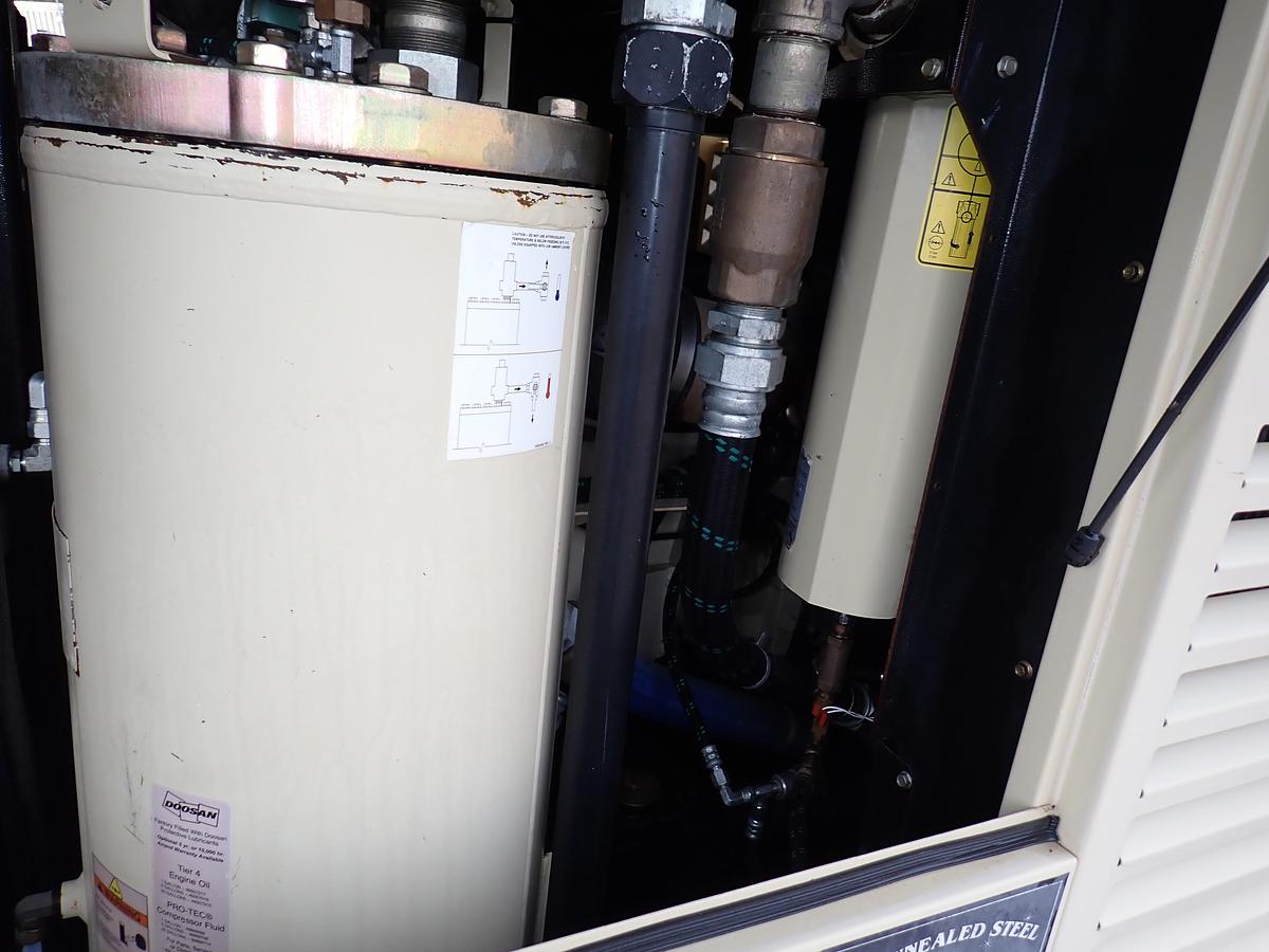 Used 2014 Doosan HP750WCU IQ 750 CFM Air Compressor