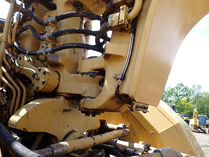 Used 2001 CAT 621G Motor Scraper