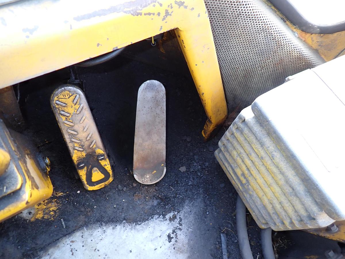 Used 1976 CAT 950 Wheel Loader w/ FORKS