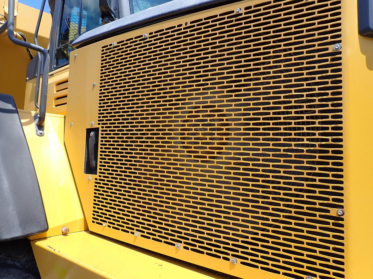 Used 2015 John Deere 460E Articulated Water Truck 9000 GALLON