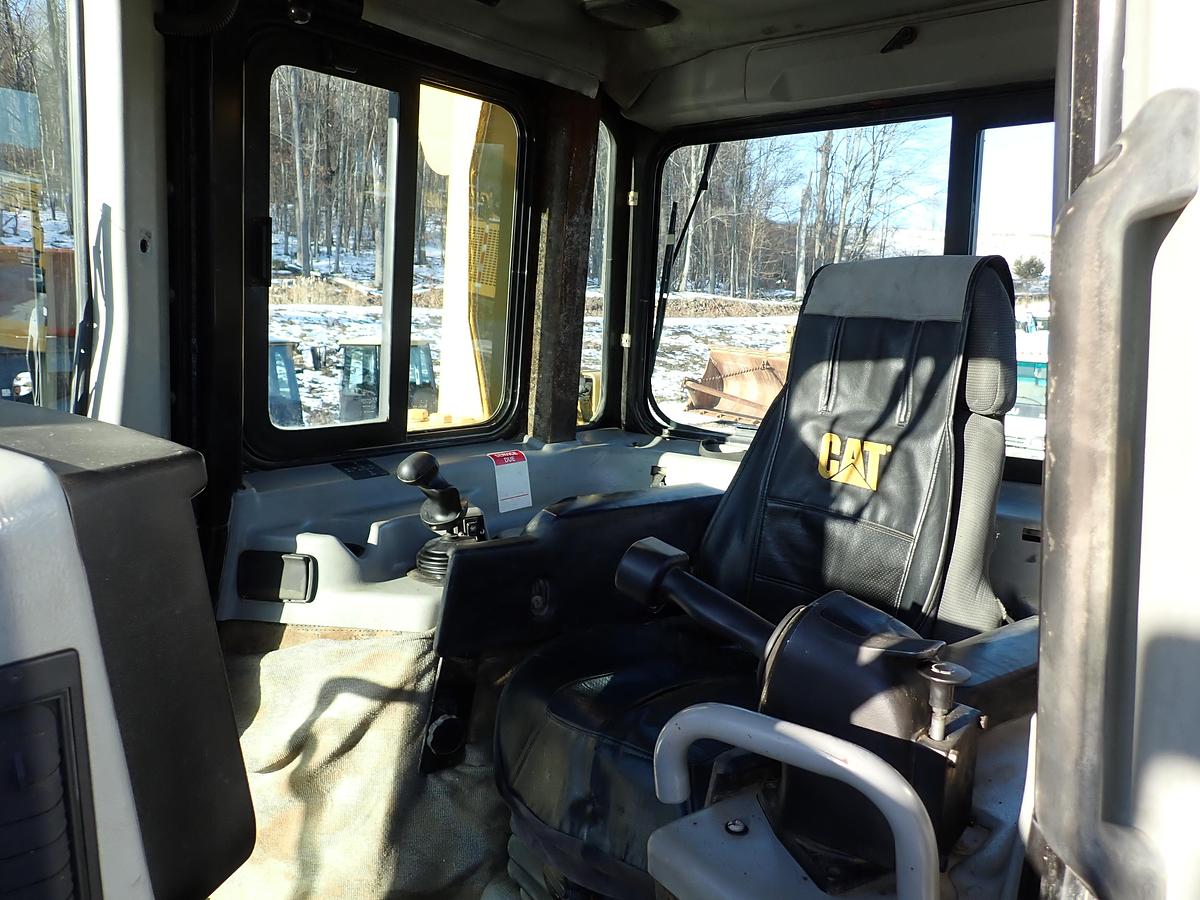 Used 2002 CAT D7R SERIES II Crawler Dozer