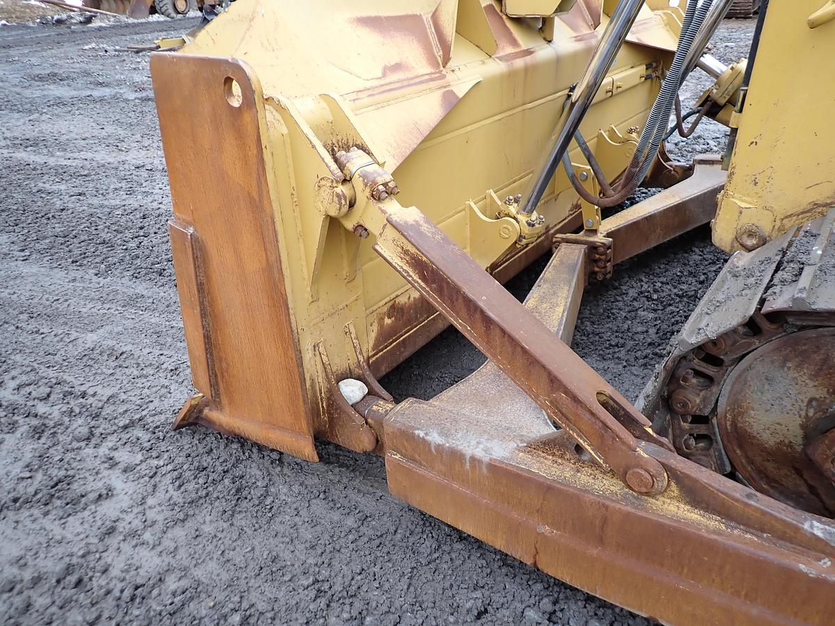 Used 2004 CAT D6R XL II