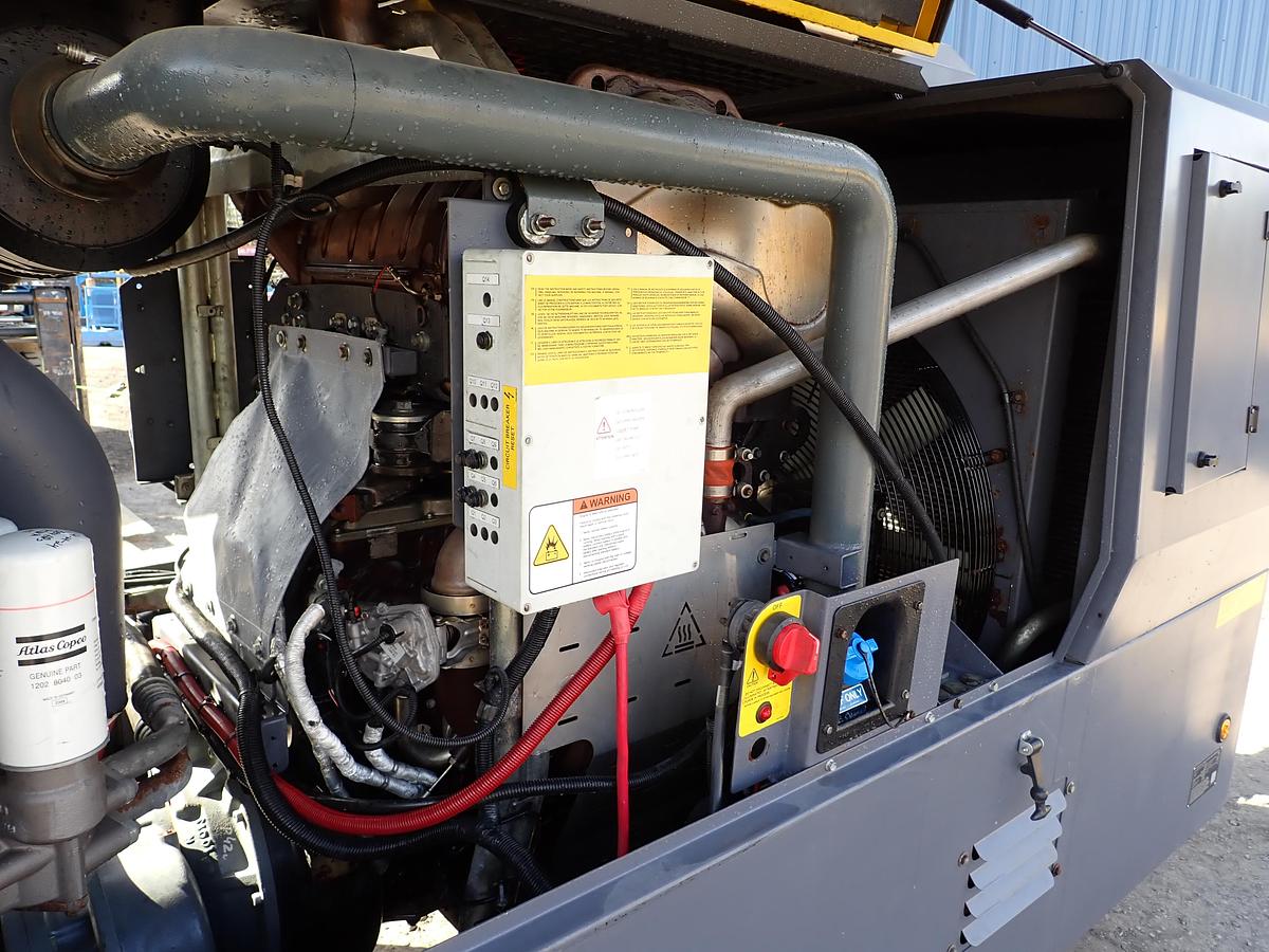 Used 2020 Atlas Copco XAS950 PD8 950 CFM Air Compressor 598 HOURS!!