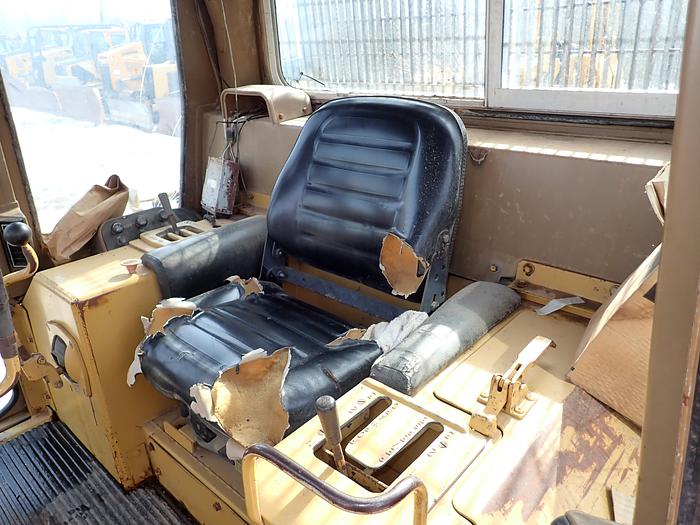Used 1982 CAT D5B Crawler Dozer w/ CAB & WINCH 