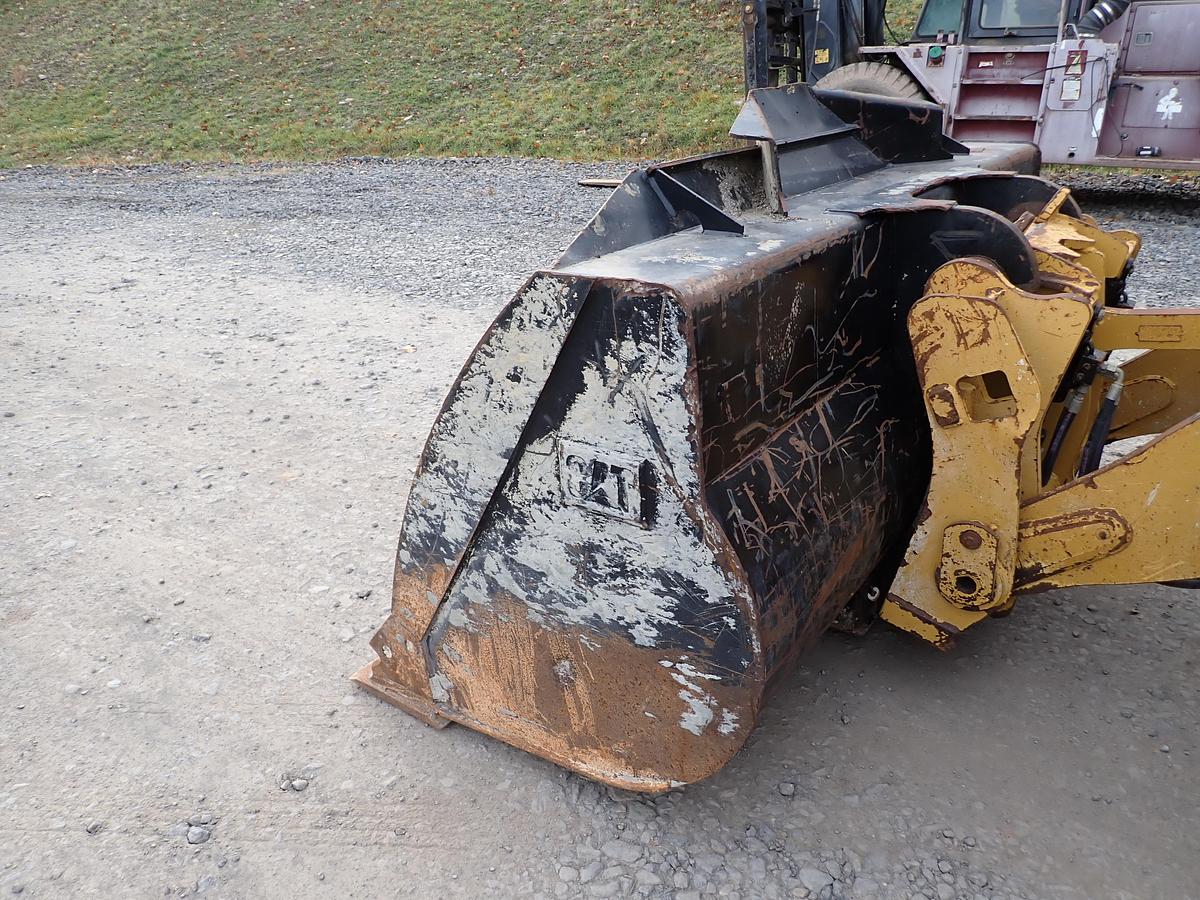Used 2019 CAT 938M