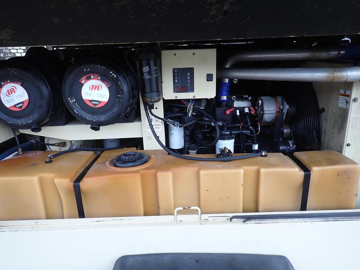 Used 2009 Ingersoll Rand XP375WIR 375 CFM Air Compressor