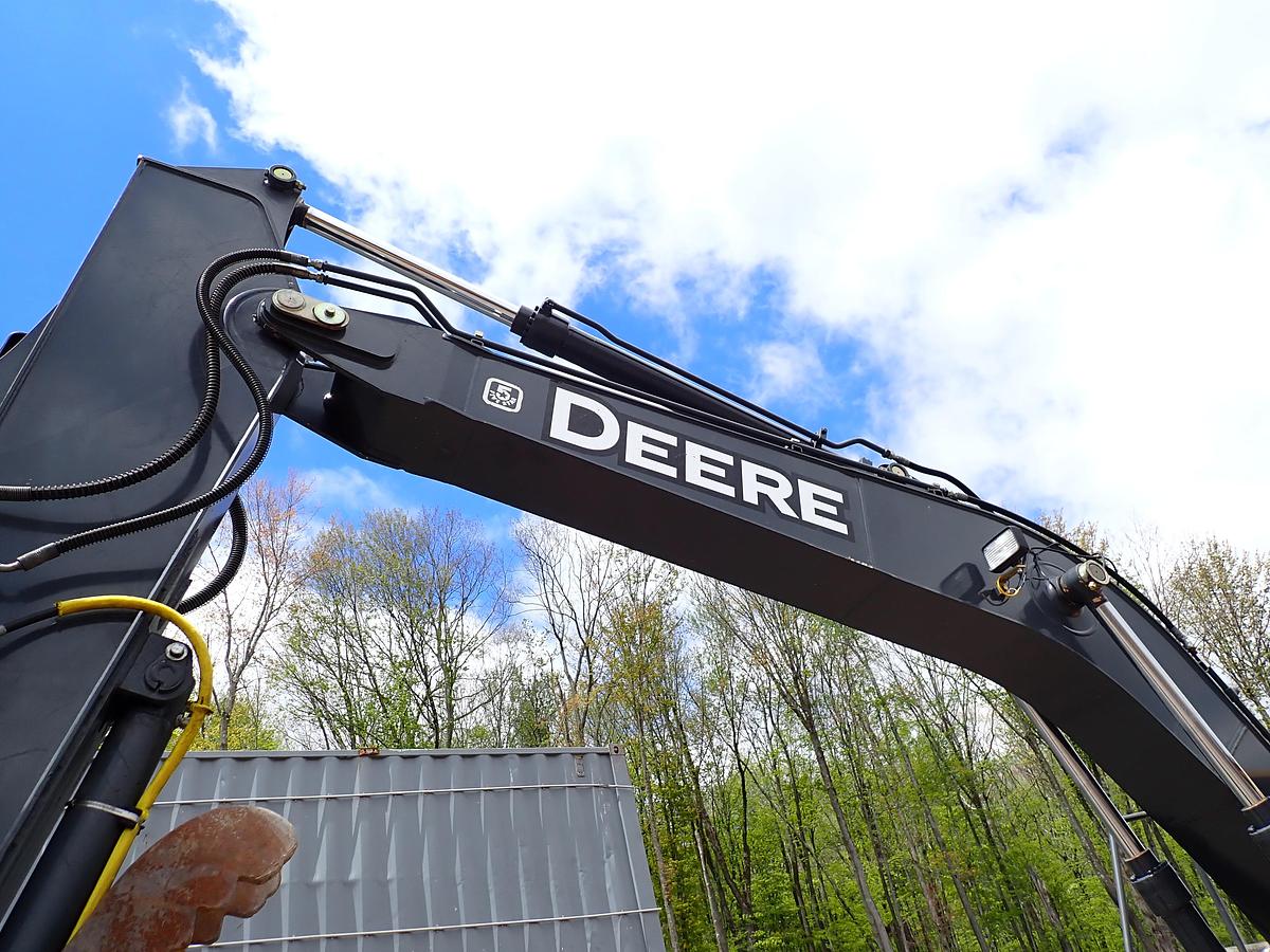 Used 2015 John Deere 160G LC Excavator HYDRAULIC THUMB & QC